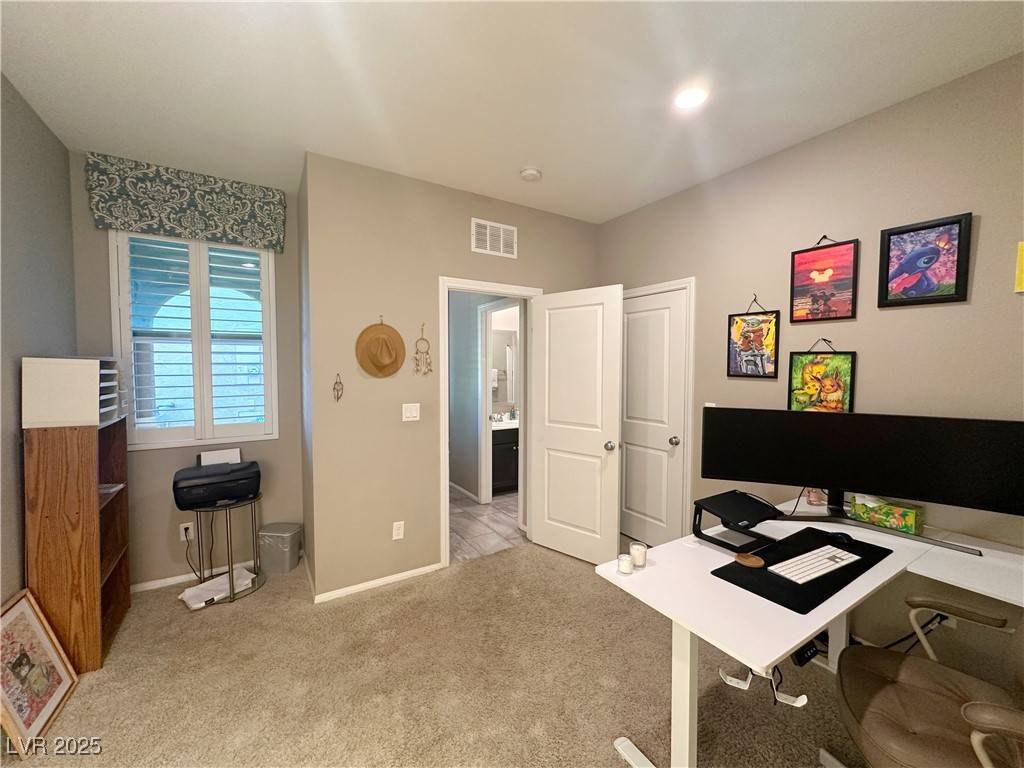 Las Vegas, NV 89179,10997 Prudhoe Bay ST