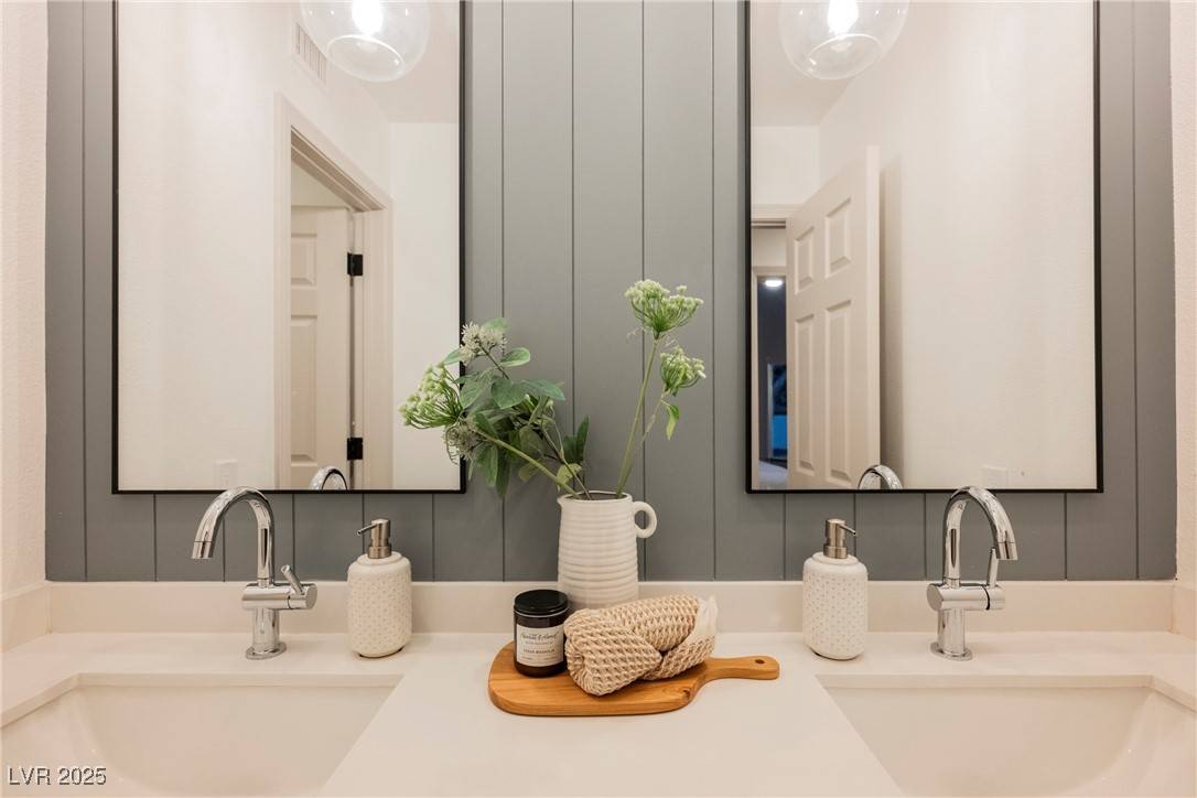 Las Vegas, NV 89117,3001 Bridge Creek ST