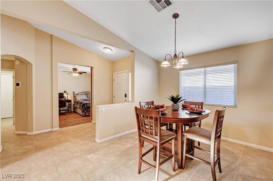 Las Vegas, NV 89122,3518 Pointe Vedra CT