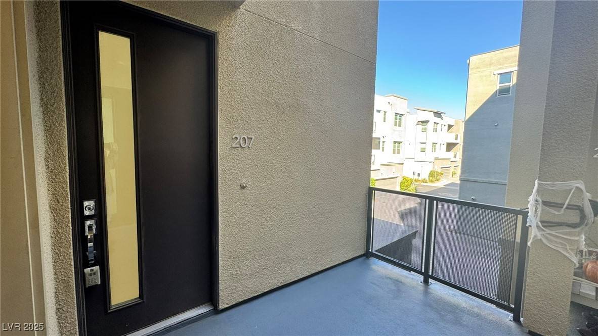 Las Vegas, NV 89135,11257 RAINBOW PEAK AVE #207