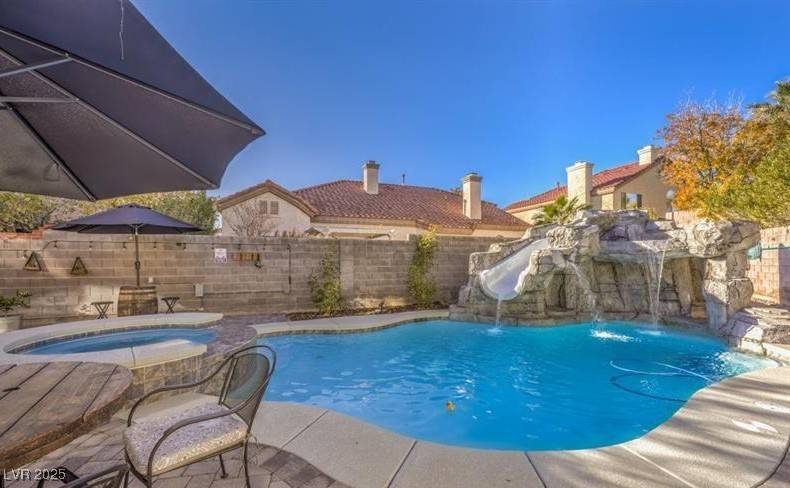 Las Vegas, NV 89128,7621 Hackensack CT