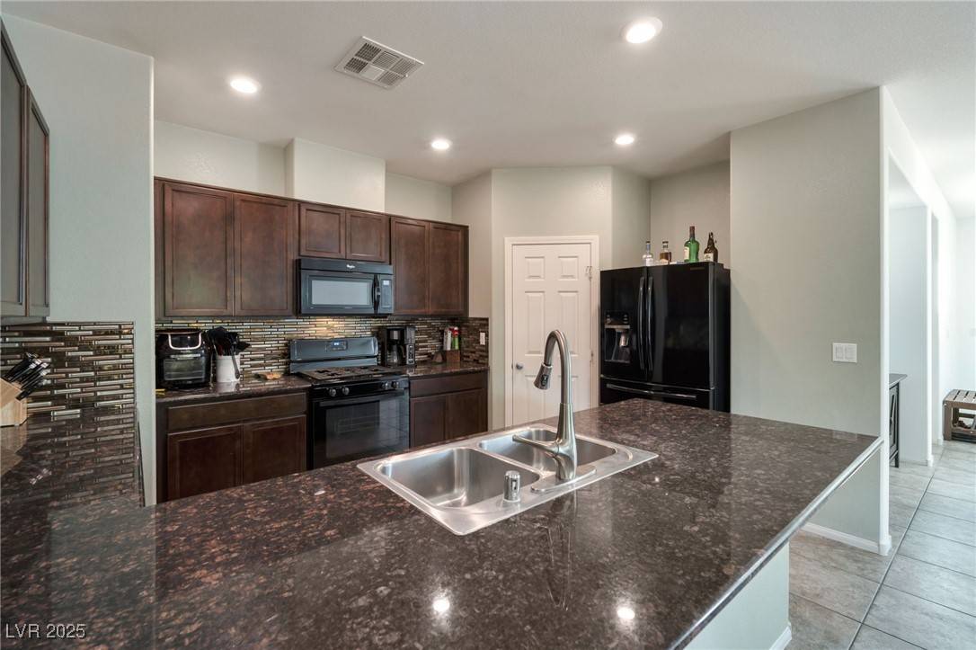 Las Vegas, NV 89179,11083 Camden Bay ST