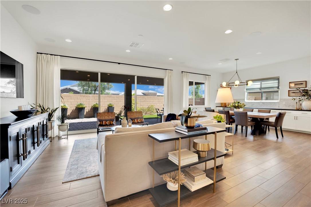 Las Vegas, NV 89149,9860 Mariposa Lily AVE