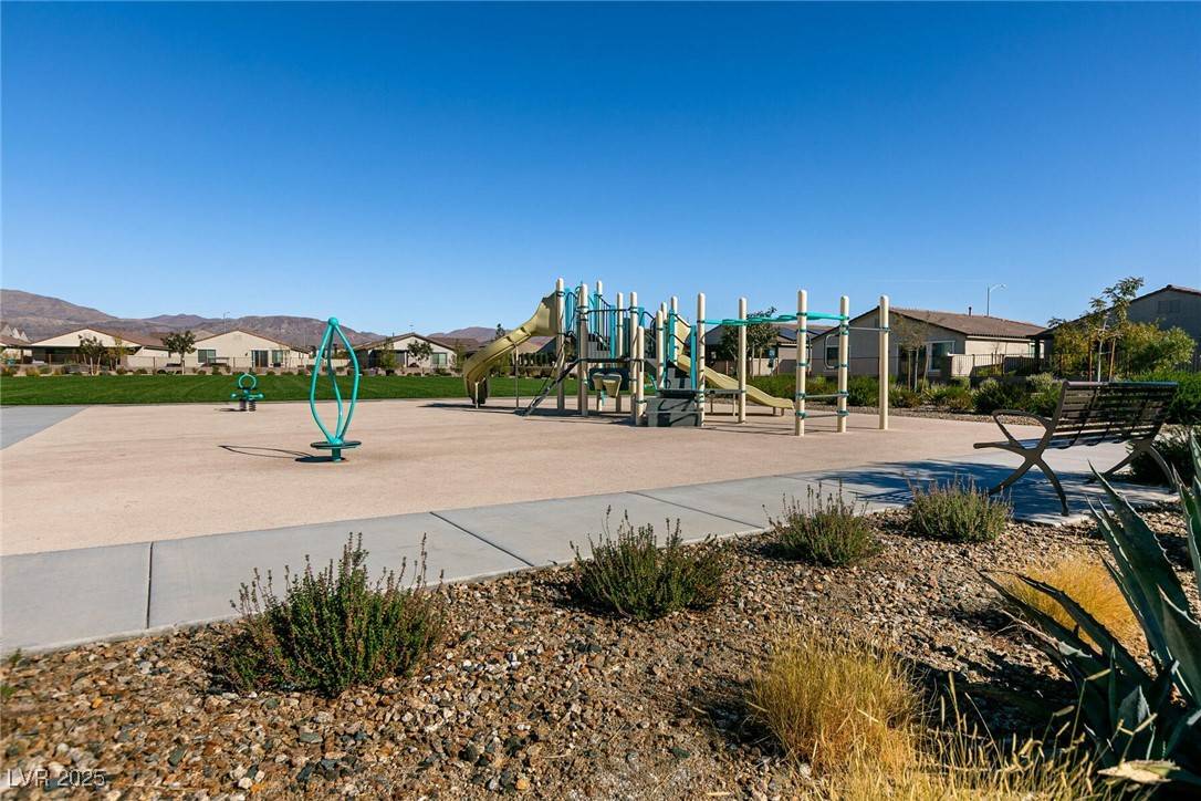 North Las Vegas, NV 89086,7019 Feather Hill ST