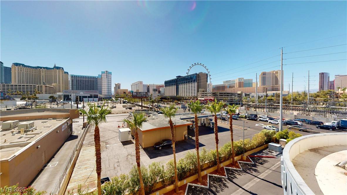 Las Vegas, NV 89169,211 E Flamingo RD #202