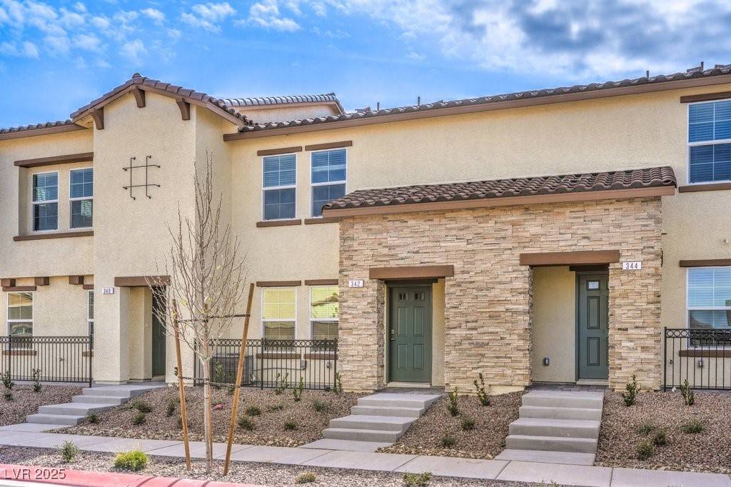 Henderson, NV 89011,342 Summer Sparrow AVE