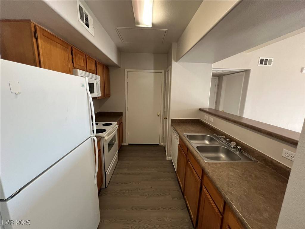 Las Vegas, NV 89113,7255 W Sunset RD #2122