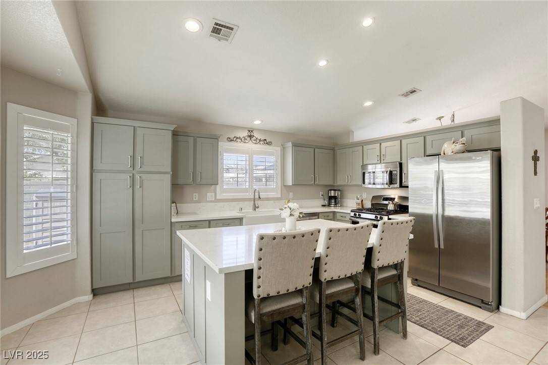 Las Vegas, NV 89130,6021 Winter Meadow ST