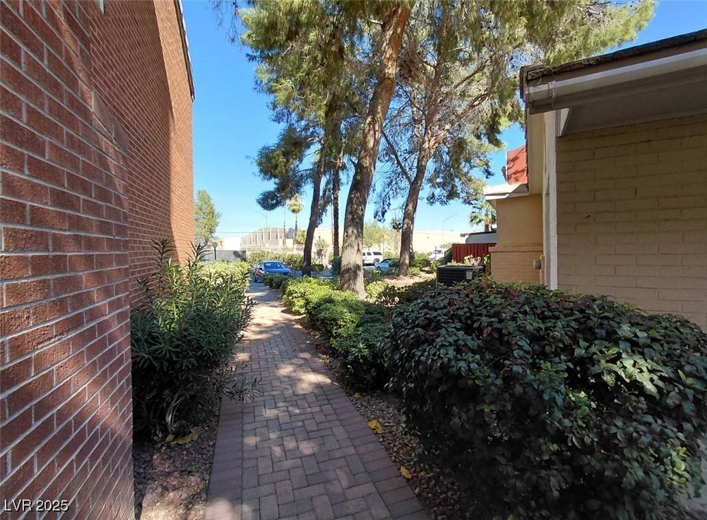 Las Vegas, NV 89109,790 Tam O Shanter