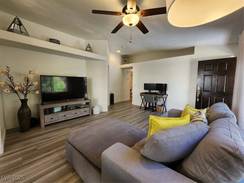 Las Vegas, NV 89149,7310 Camrose Ridge PL #101