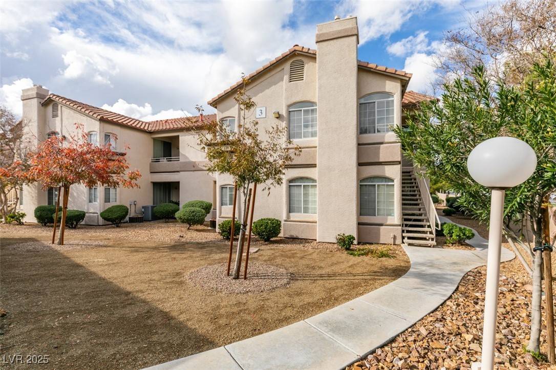 Henderson, NV 89074,75 N Valle Verde DR #321