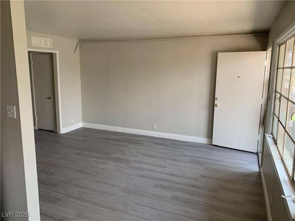 Las Vegas, NV 89102,230 W Boston AVE #7