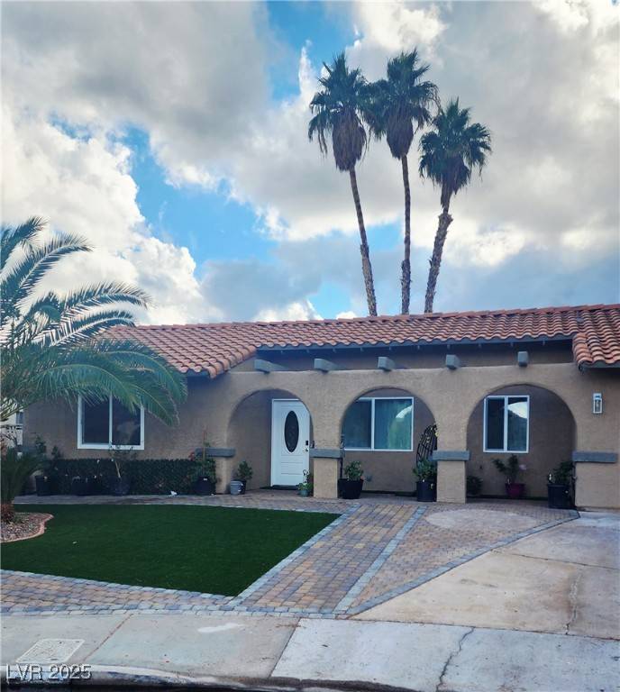 Henderson, NV 89014,3158 La Luna CIR