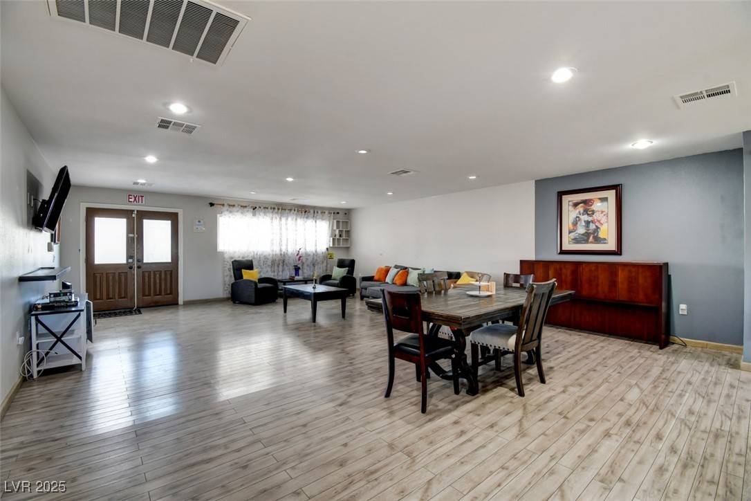 Las Vegas, NV 89145,603 Palmhurst DR