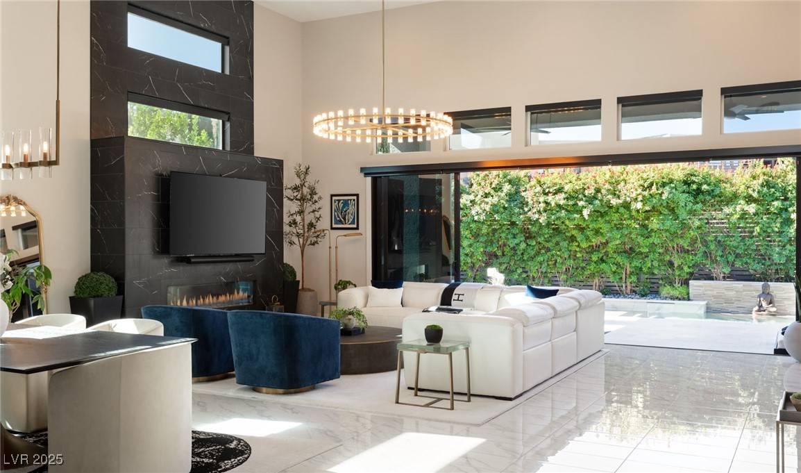 Las Vegas, NV 89135,10782 White Clay DR