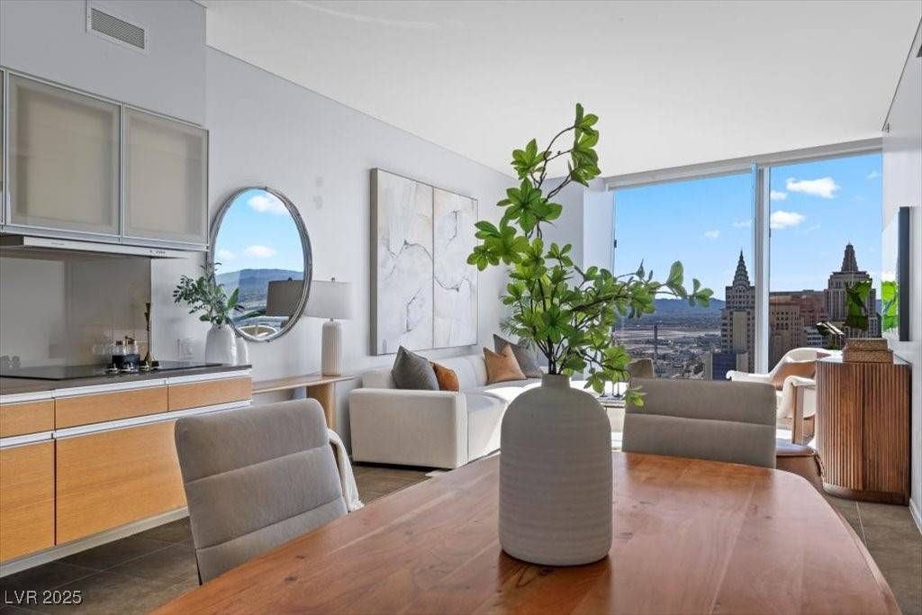 Las Vegas, NV 89158,3726 S Las Vegas BLVD #3305