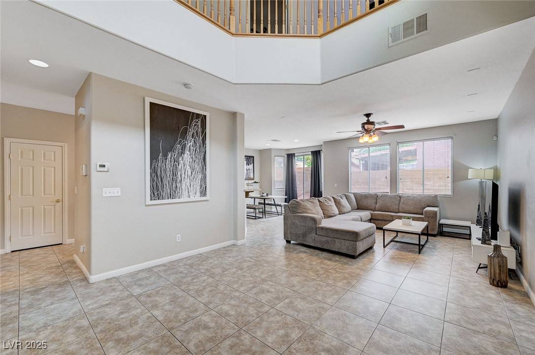 Las Vegas, NV 89122,6380 Alderlyn AVE