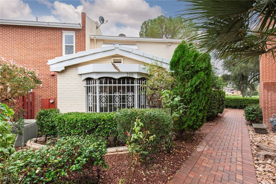 Las Vegas, NV 89109,566 Tam O Shanter