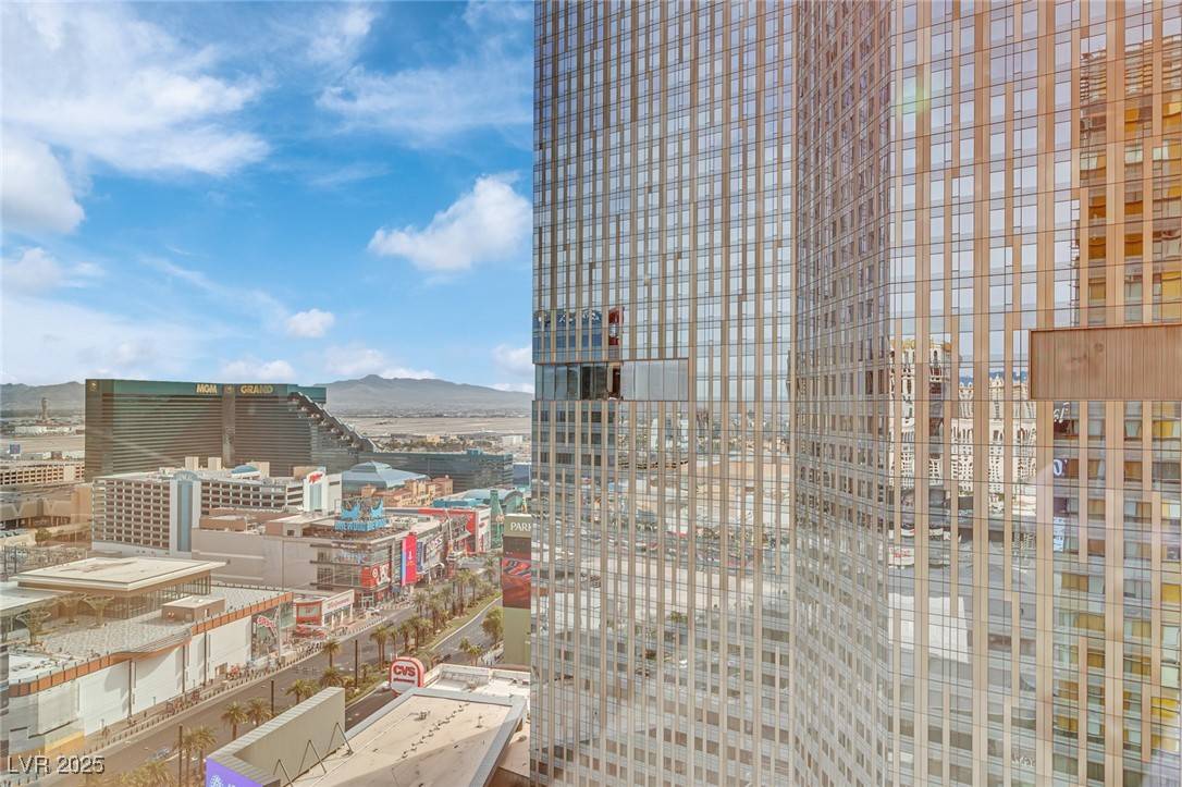 Las Vegas, NV 89158,3722 Las Vegas BLVD #2101