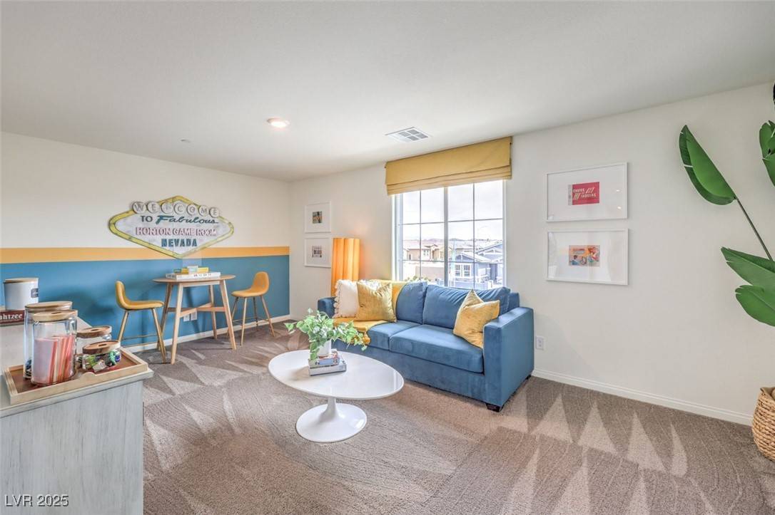 Henderson, NV 89011,562 Speckled Robin AVE #721