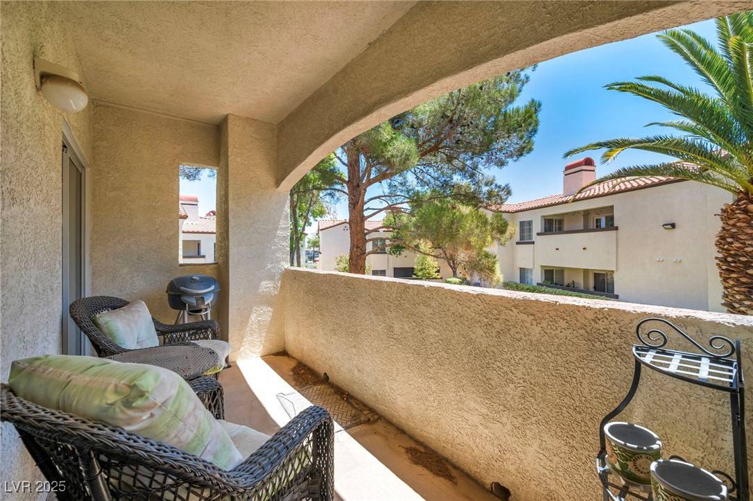 Henderson, NV 89074,2975 Bluegrass LN #1421