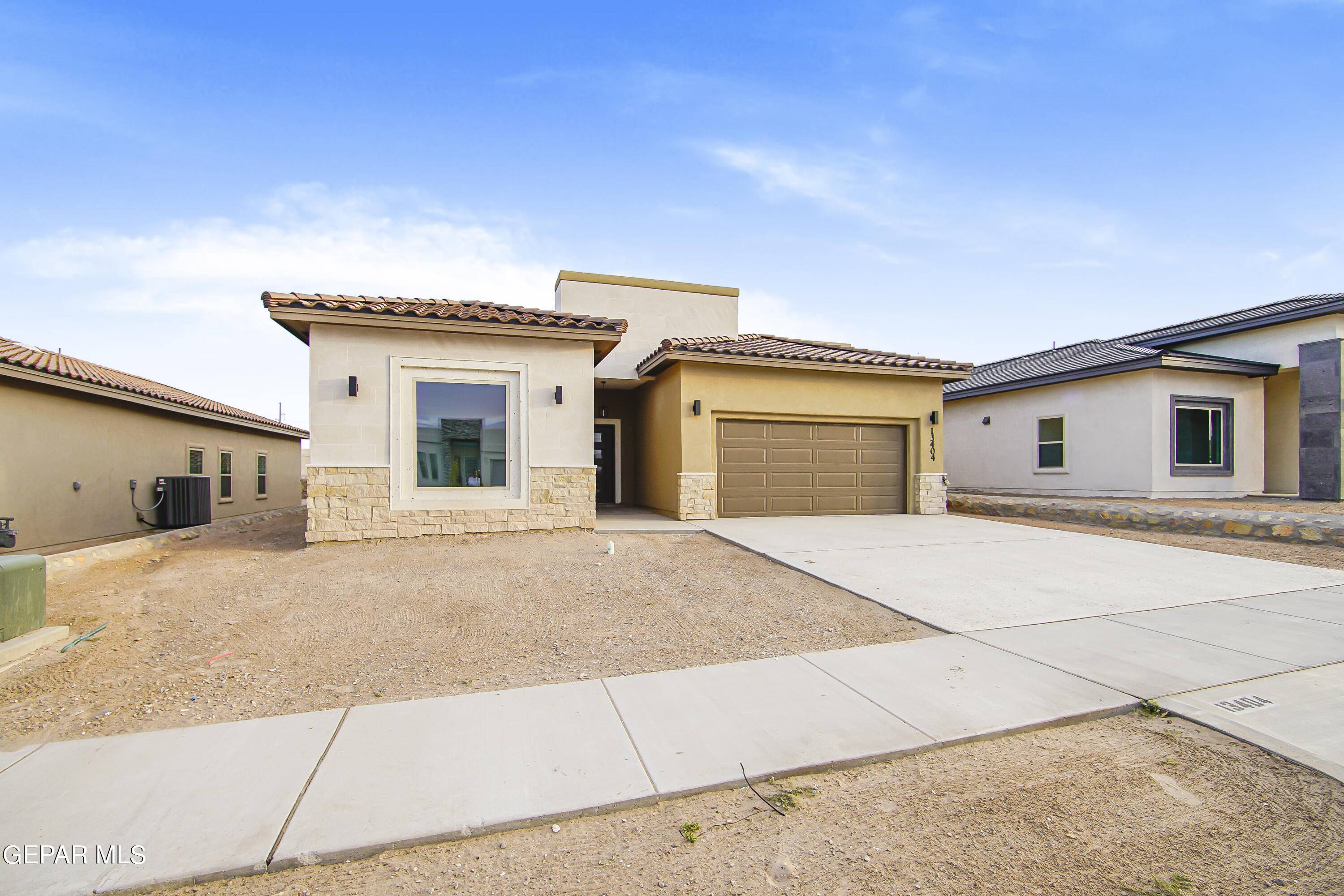 Horizon City, TX 79928,914 Bromyard DR