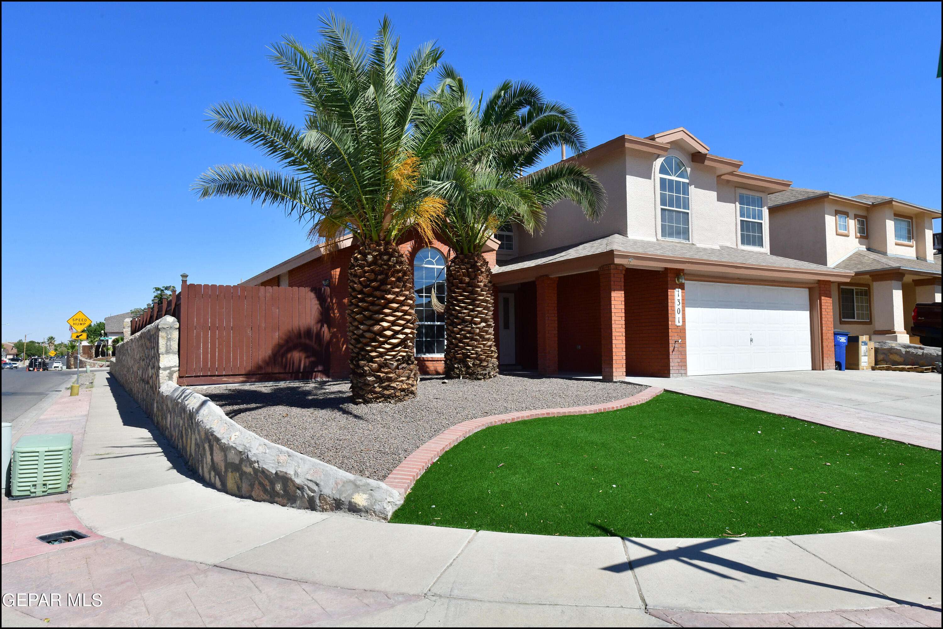 El Paso, TX 79936,1301 Thunder Bolt CT