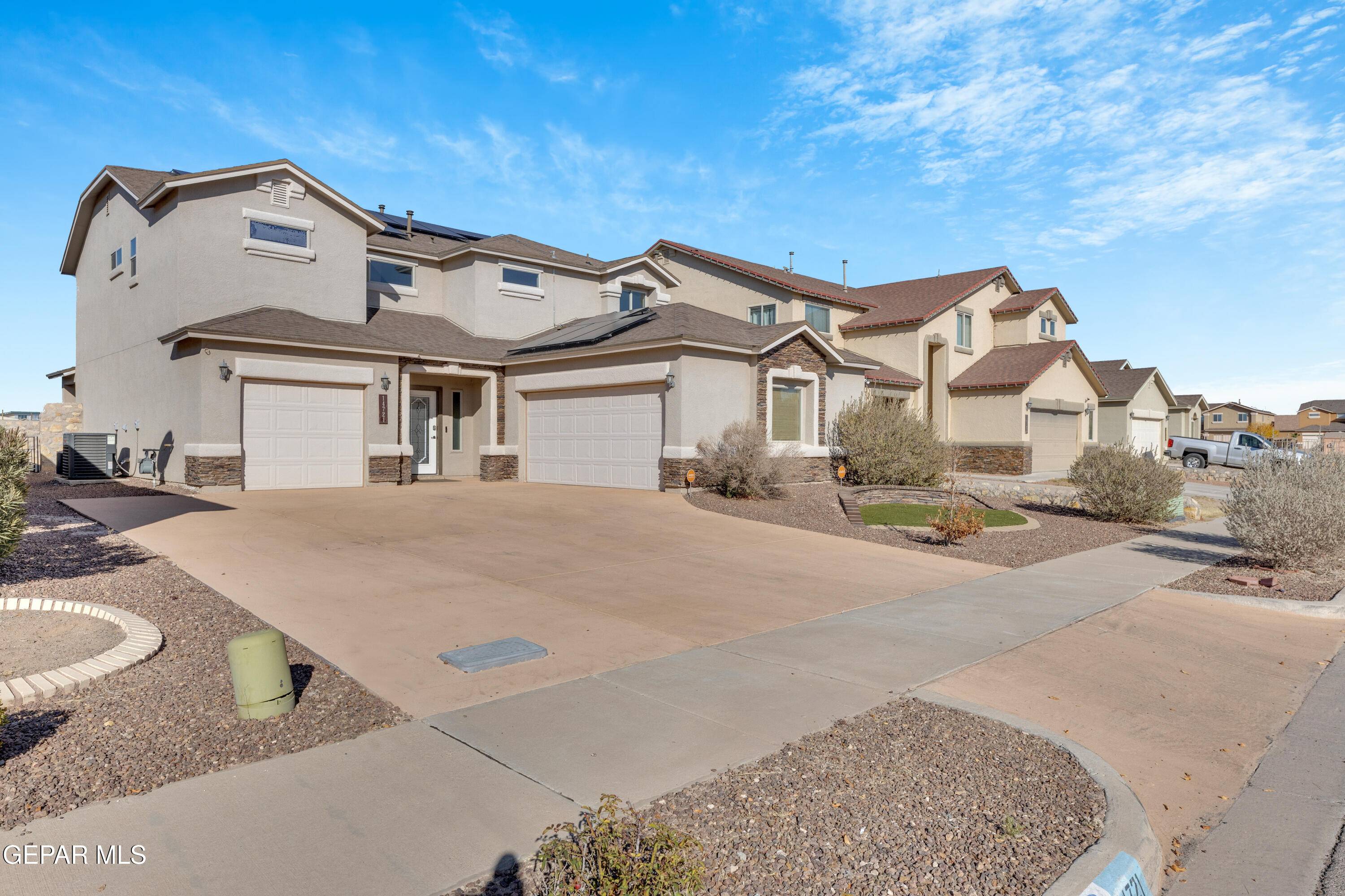 El Paso, TX 79938,14721 Hunters Grove AVE