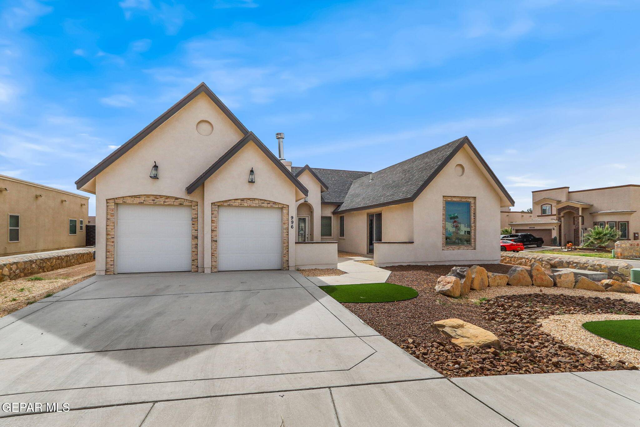 El Paso, TX 79932,996 Willow River DR