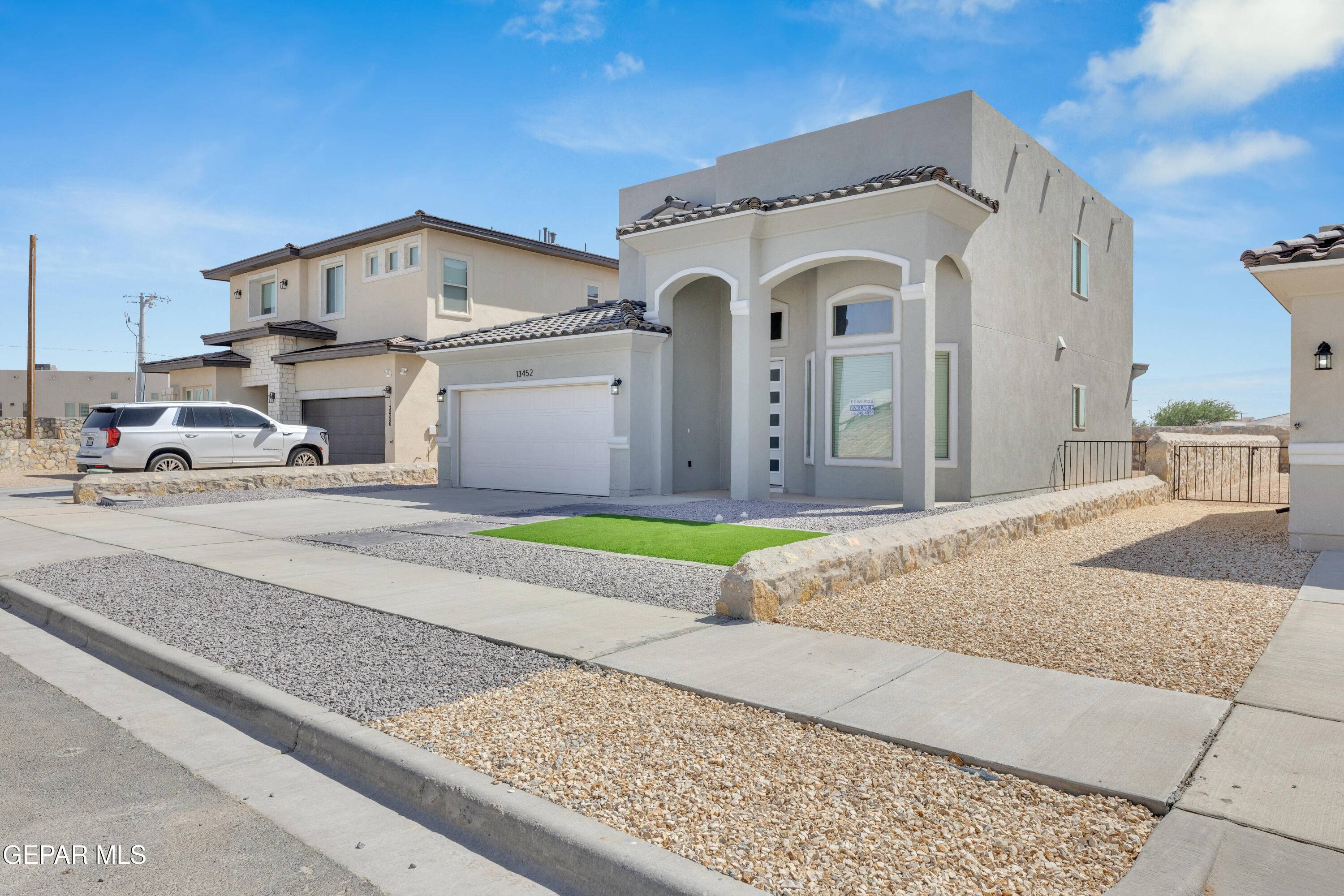 Horizon City, TX 79928,818 HARPENDEM DR