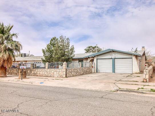 El Paso, TX 79924,10705 Levelland PL