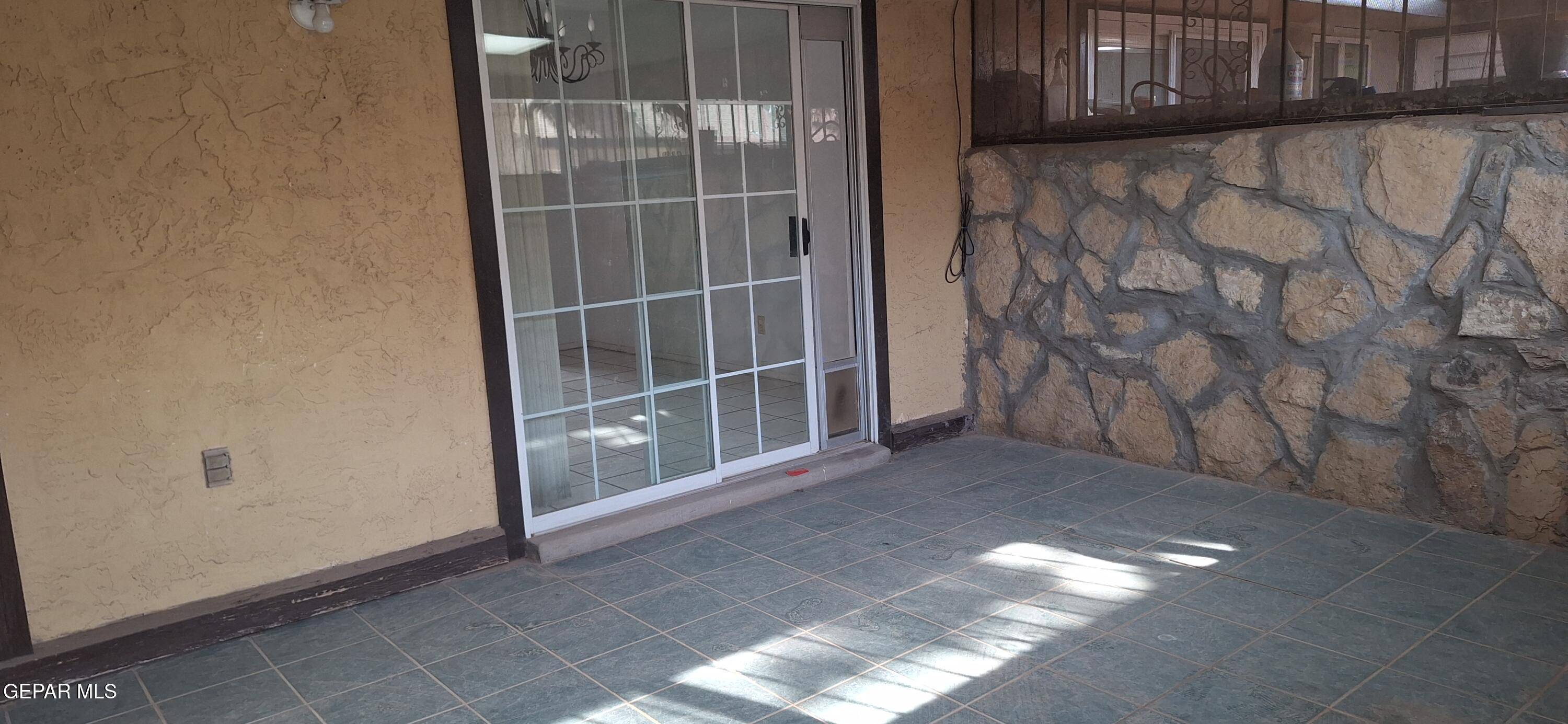 El Paso, TX 79935,1955 trawood DR #12