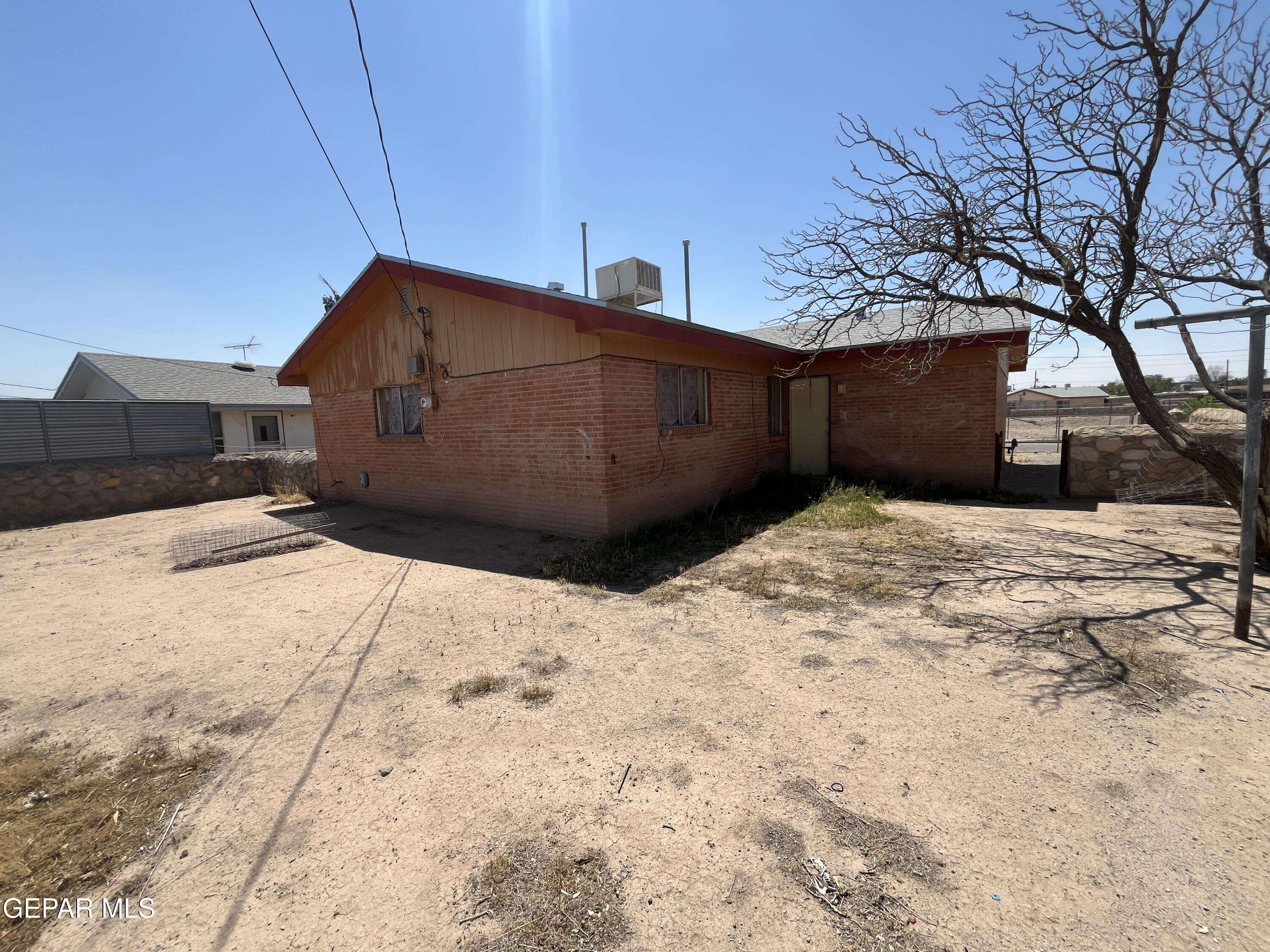 El Paso, TX 79907,9133 ENFIELD WAY