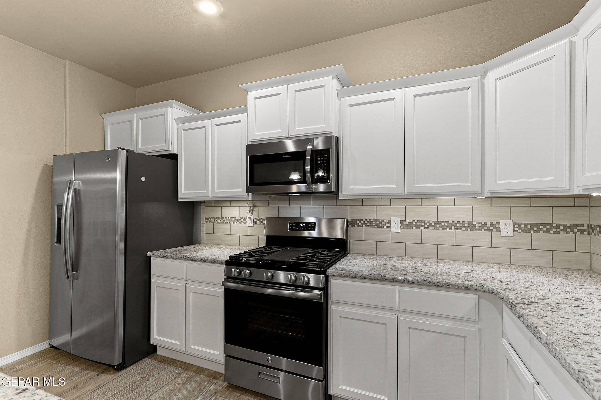 El Paso, TX 79911,7541 WOLF CREEK DR