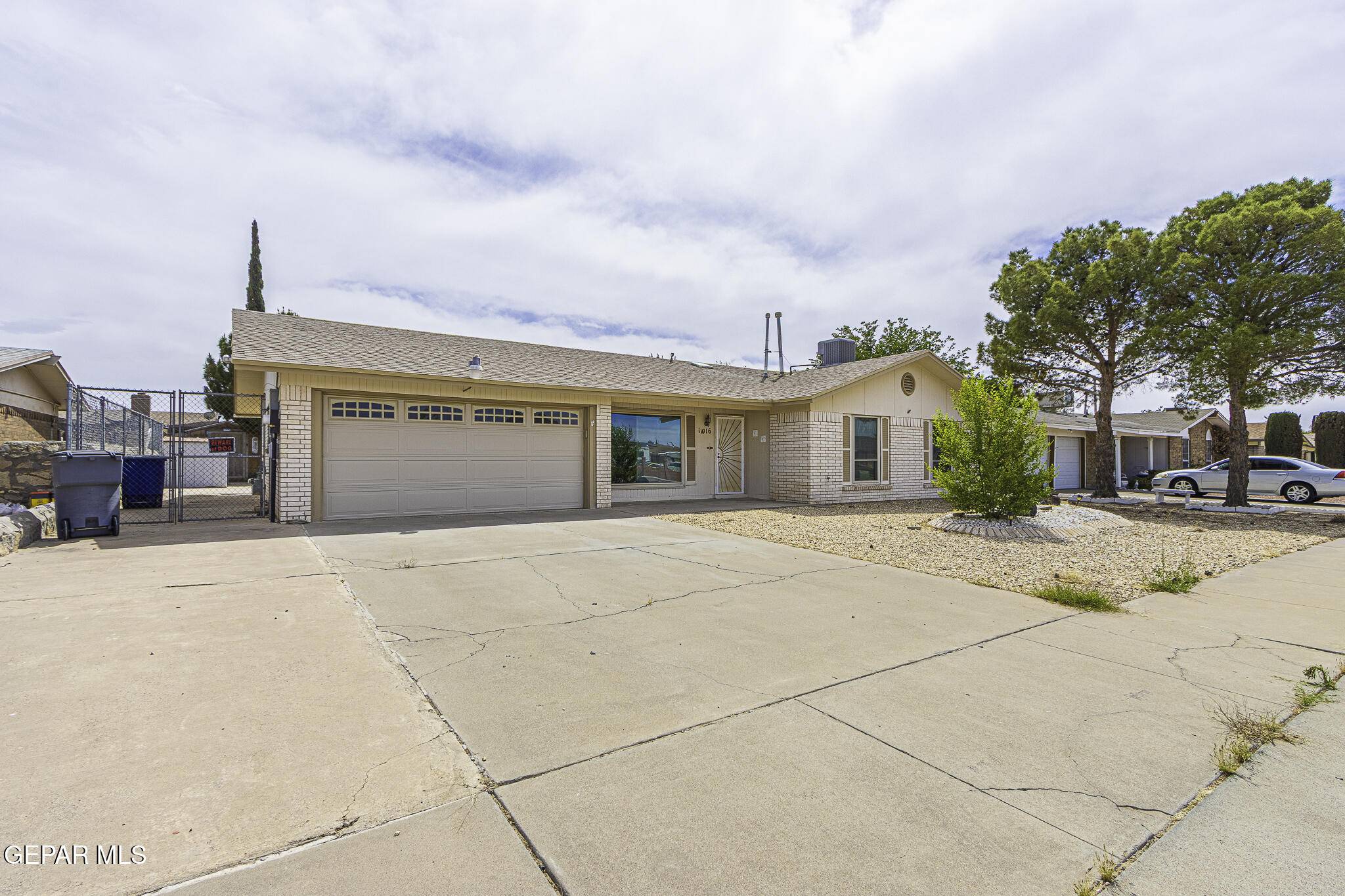 El Paso, TX 79936,11016 Bob Stone DR