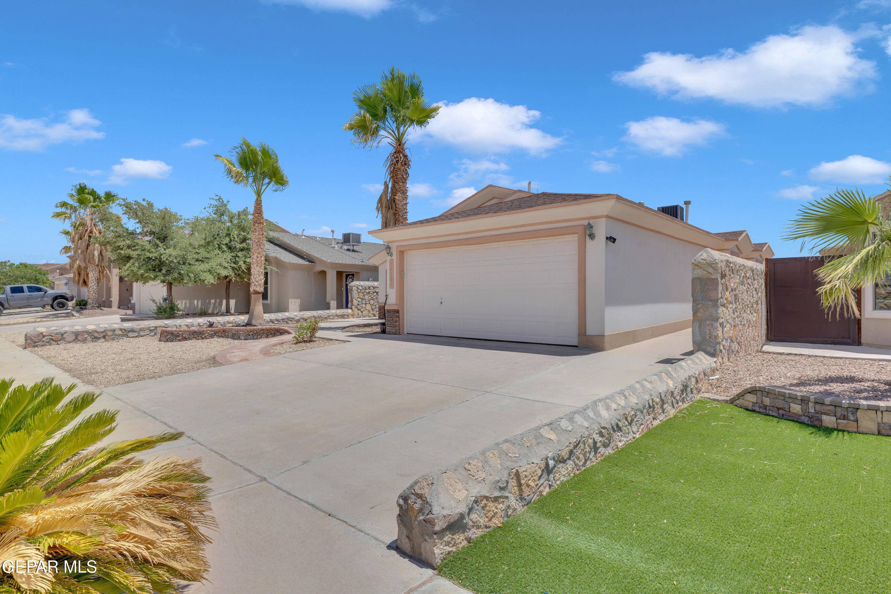 El Paso, TX 79938,14304 WOODS POINT AVE
