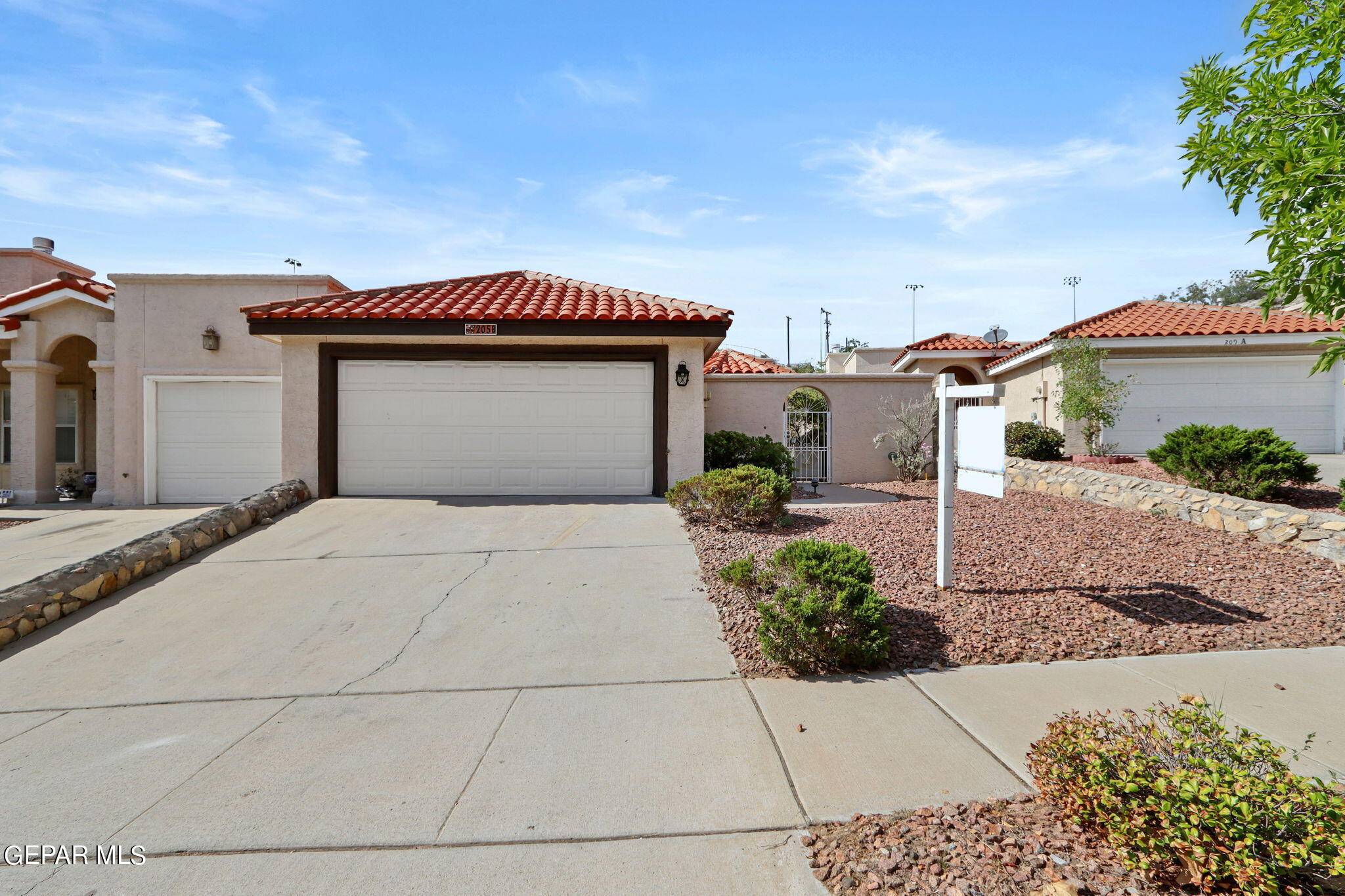 El Paso, TX 79912,205 N ALTO MESA DR #B