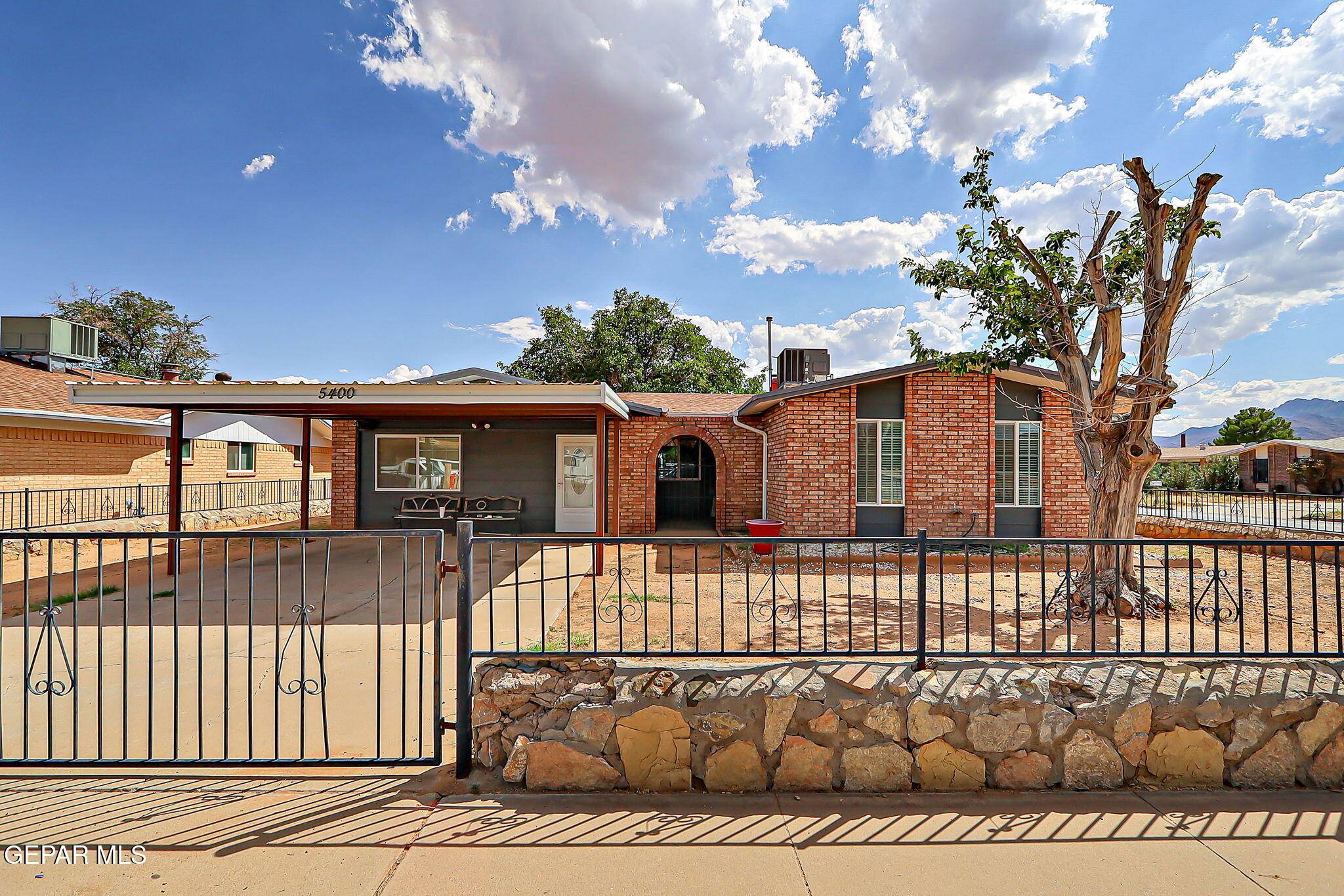 El Paso, TX 79924,5400 corsicana AVE