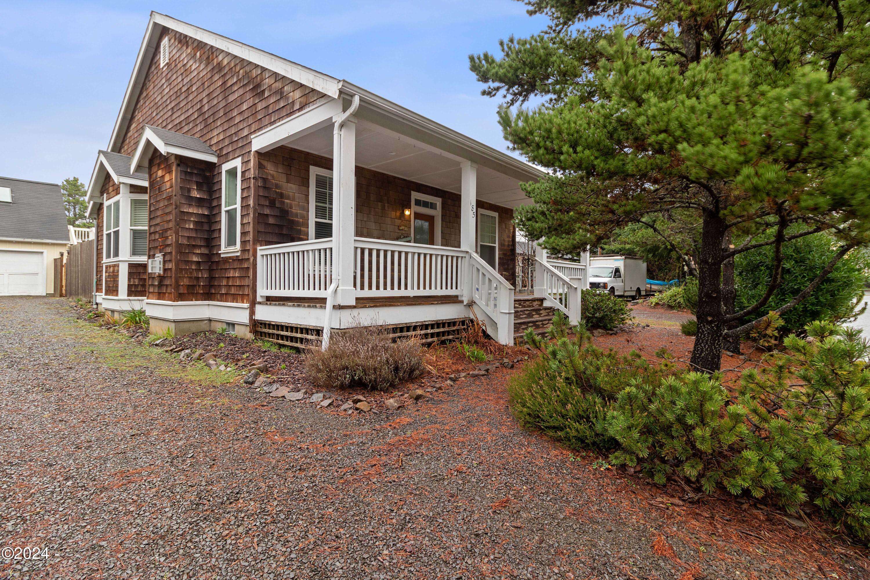 Depoe Bay, OR 97341,185 Oceanview ST