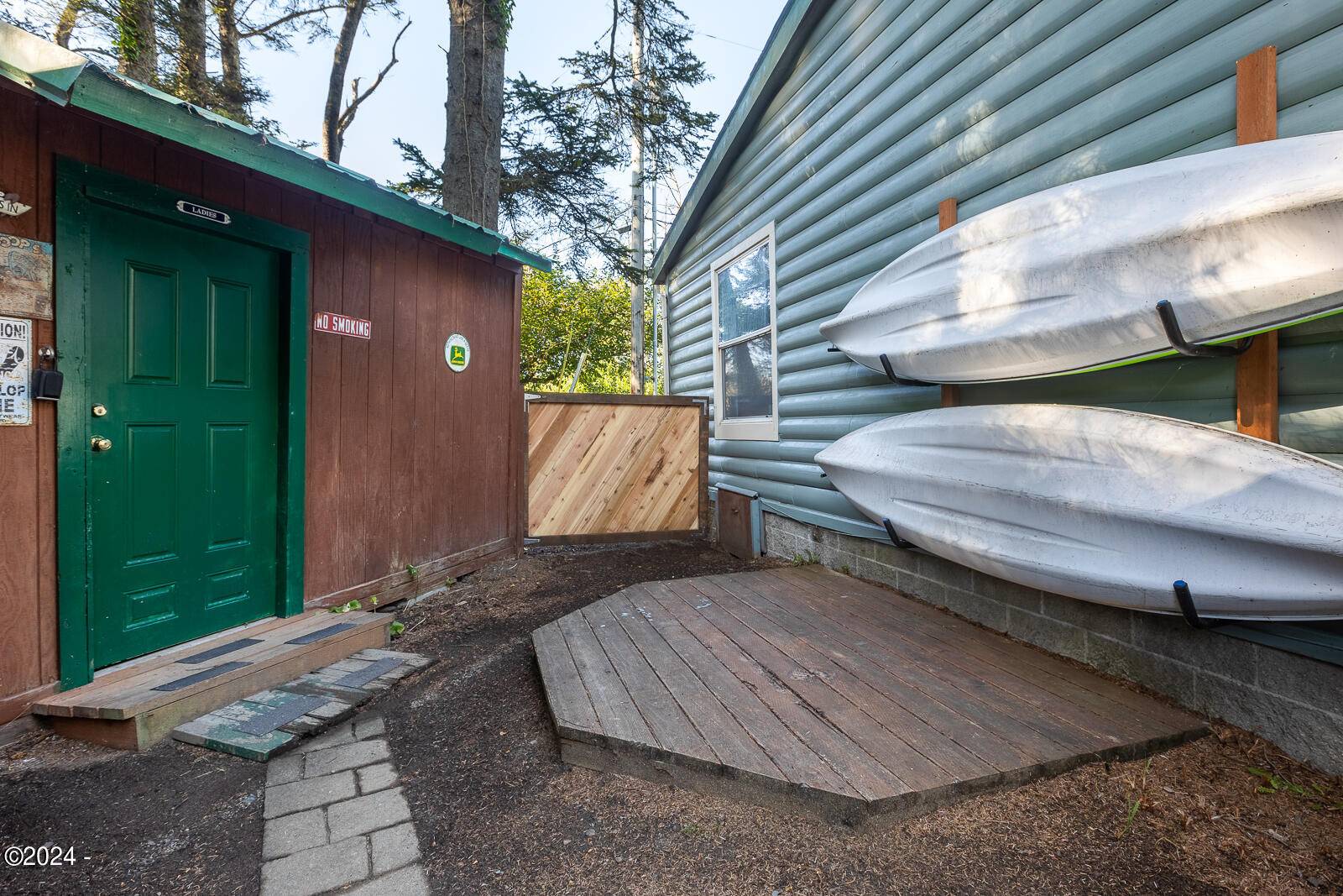 Lincoln City, OR 97367,1232 SE 2nd CT