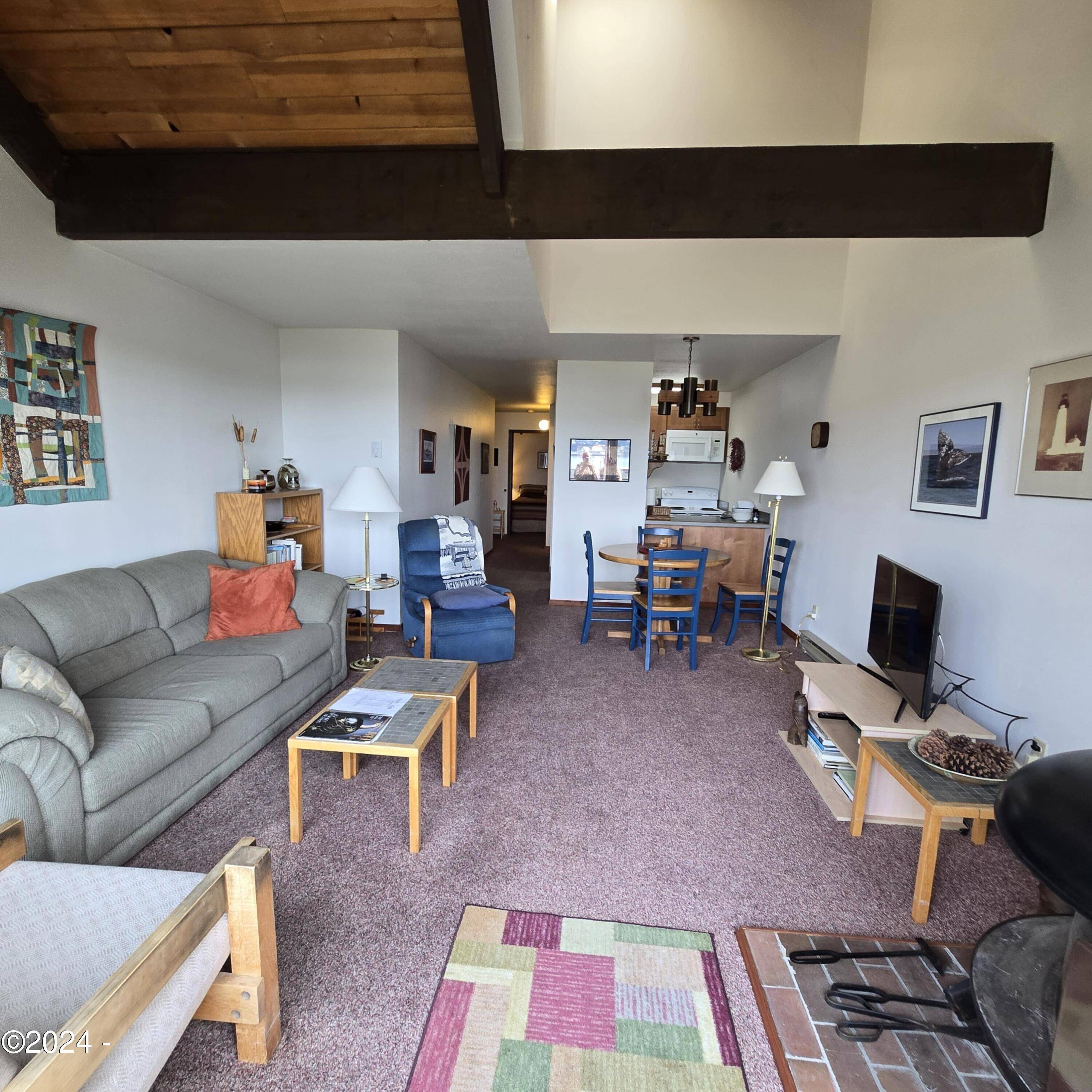 Newport, OR 97365,1000 SE Bay BLVD #406-407