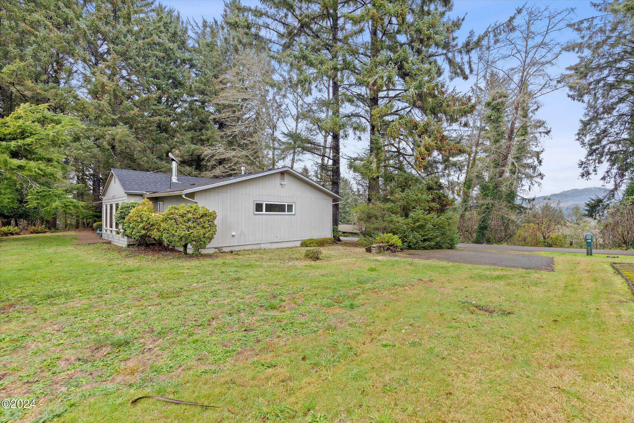 Lincoln City, OR 97367,3735 NE Surf DR