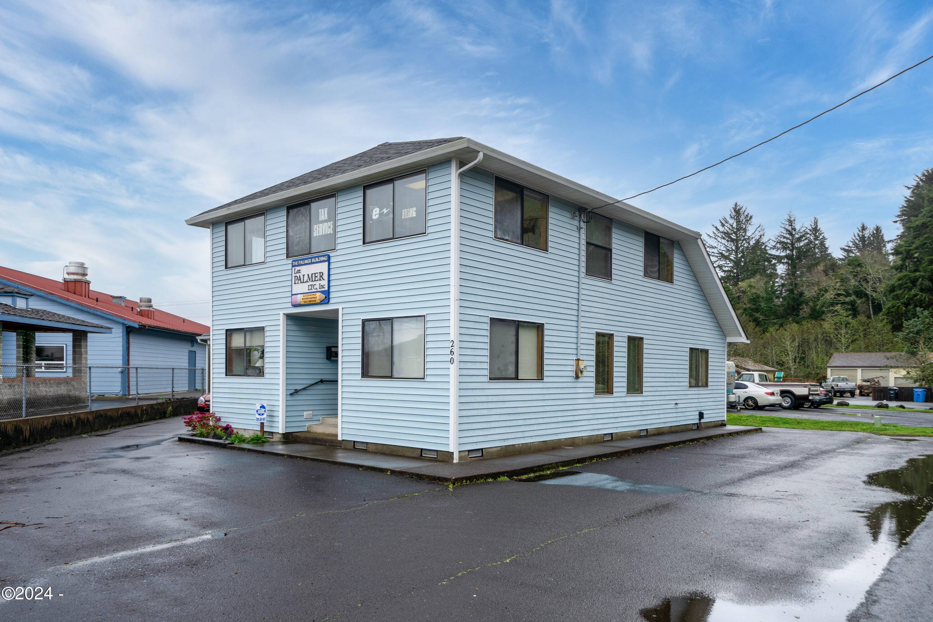 Waldport, OR 97394,260 W Willow ST
