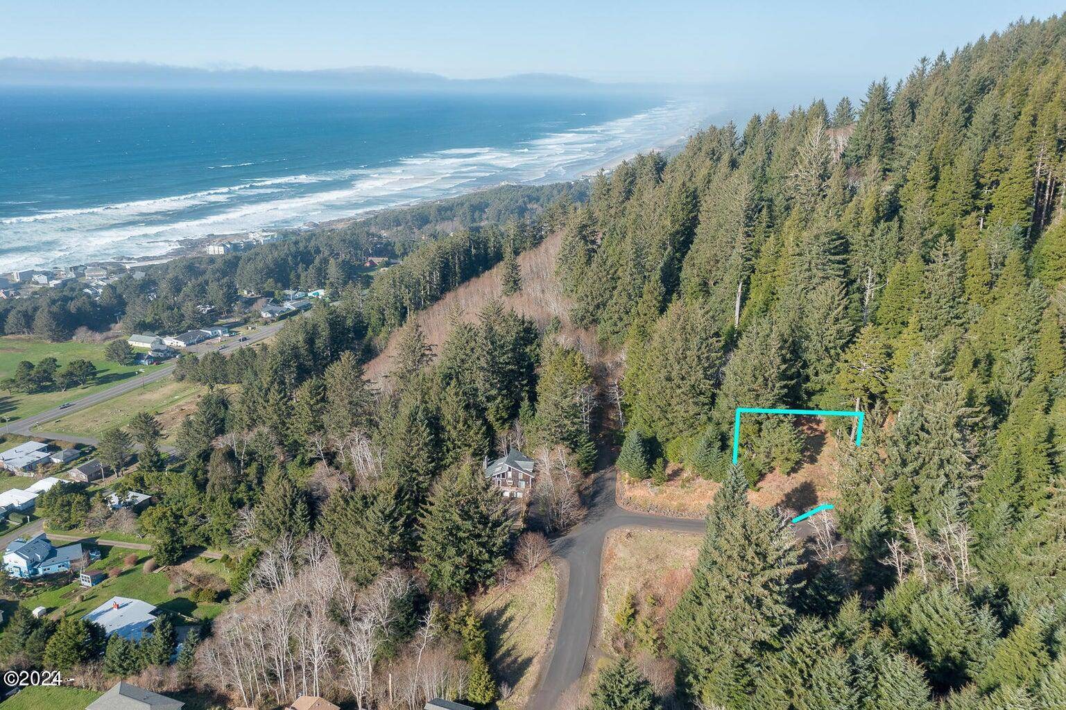 Yachats, OR 97498,505 Creekside LN