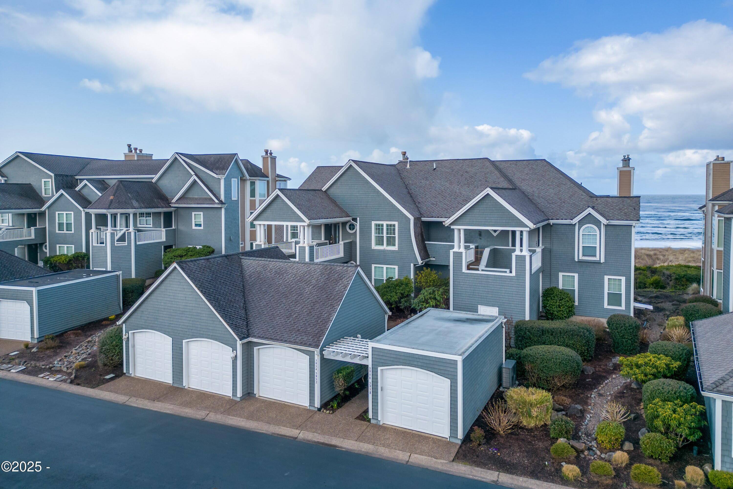 South Beach, OR 97366,5956 SW Cupola DR