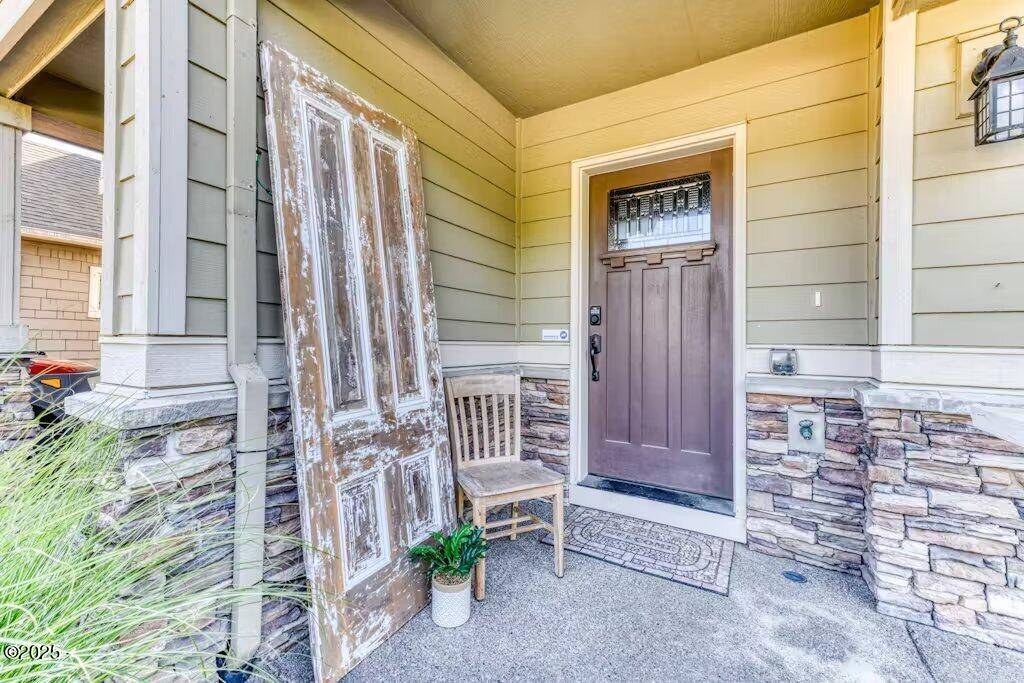 Rockaway Beach, OR 97136,547 S Front ST