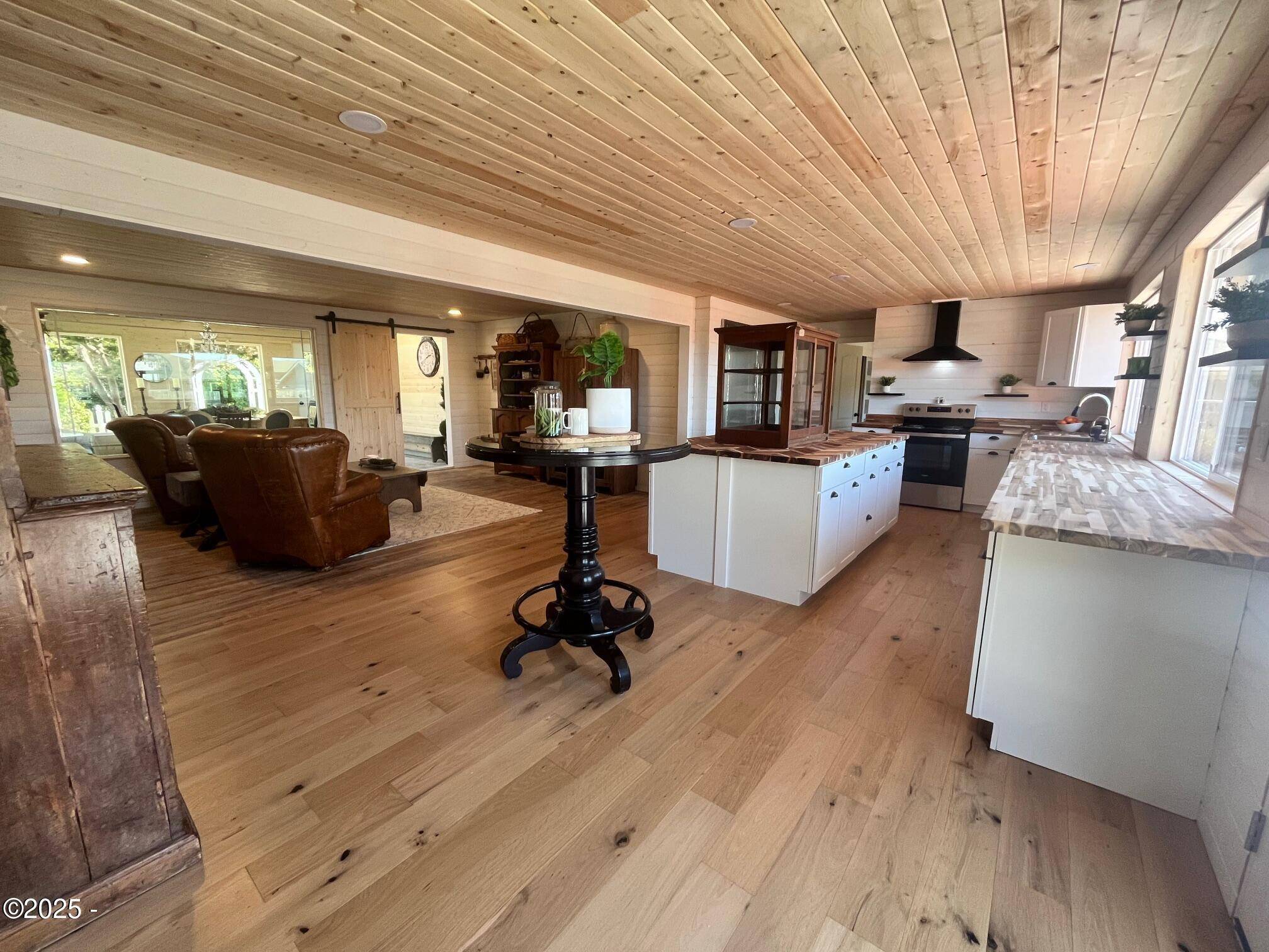 Newport, OR 97365,550 SW 4th ST