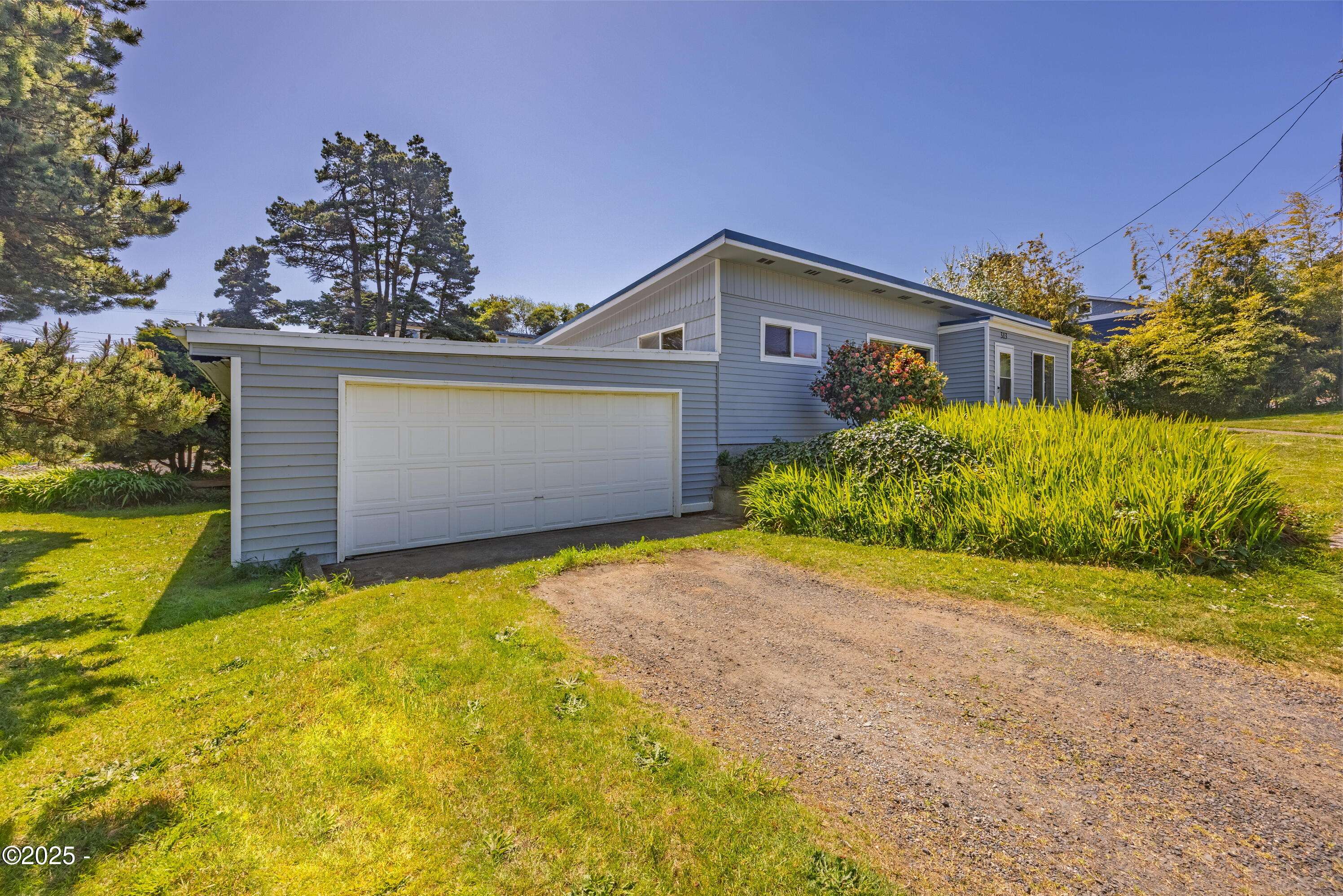Newport, OR 97365,313 NW 16th ST
