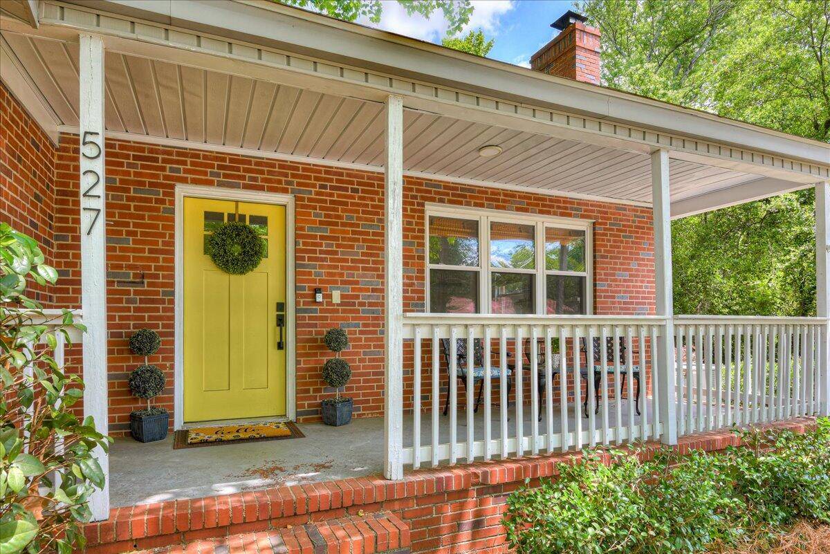 North Augusta, SC 29841,527 W BUENA VISTA AVE