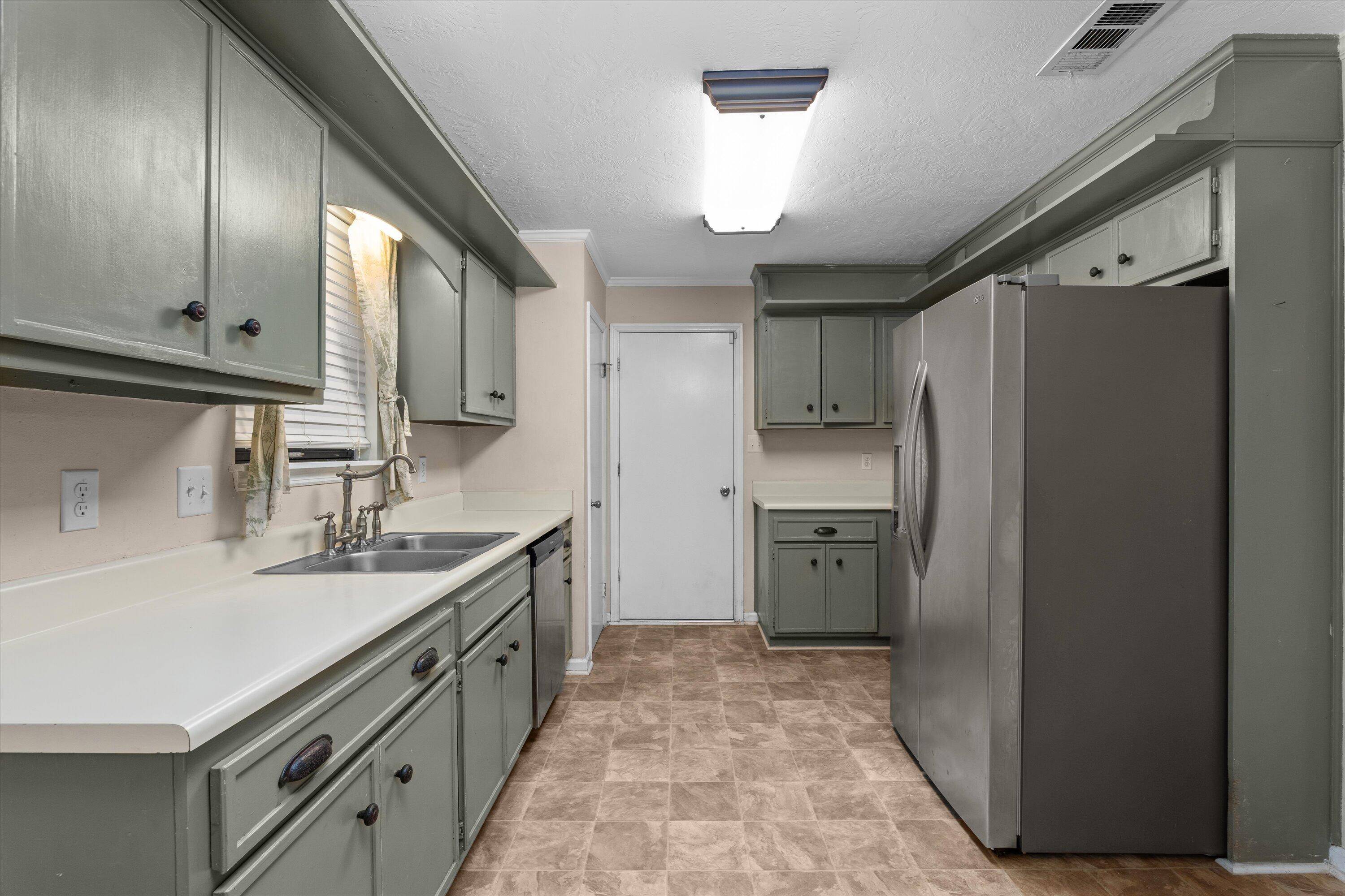 Martinez, GA 30907,651 W Clinton WAY